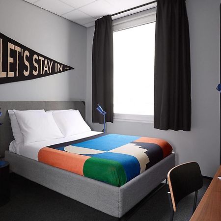 Hotel The Social Hub Rotterdam Esterno foto
