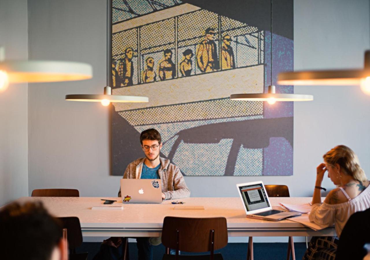 Hotel The Social Hub Rotterdam Esterno foto
