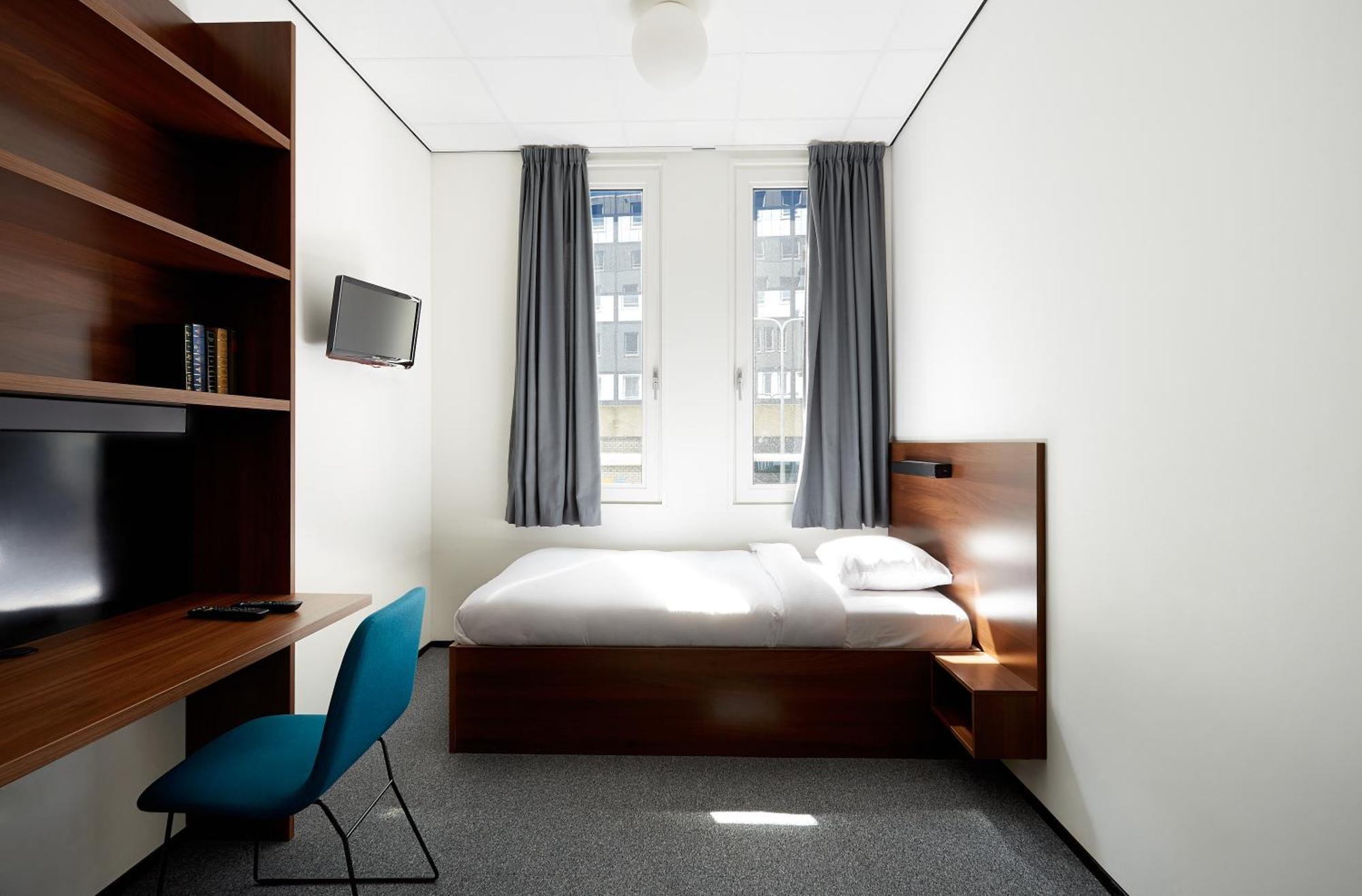 Hotel The Social Hub Rotterdam Esterno foto
