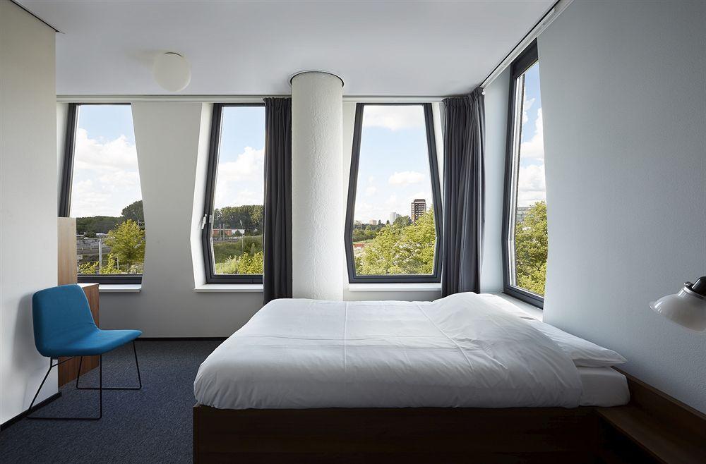 Hotel The Social Hub Rotterdam Esterno foto
