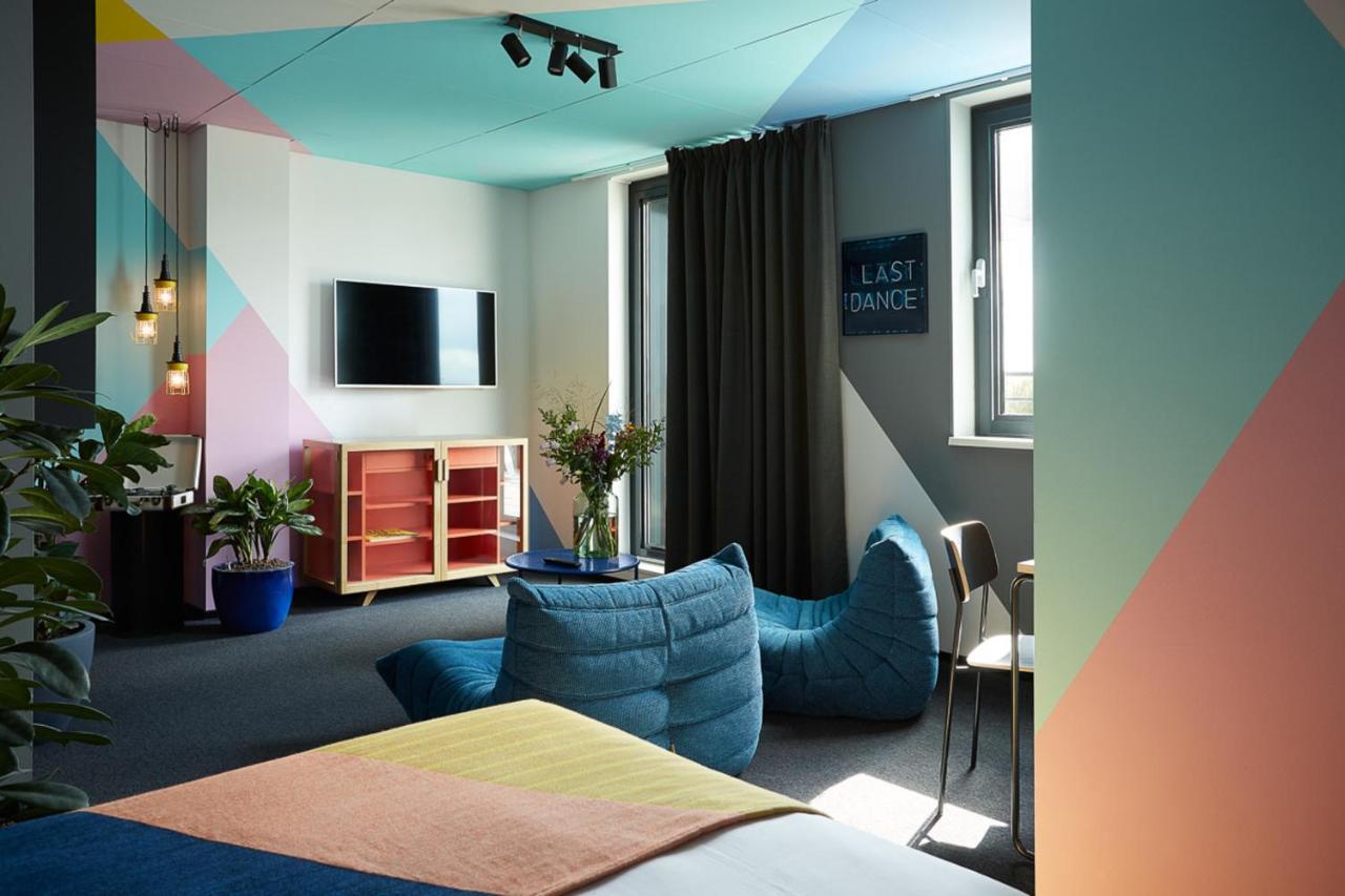 Hotel The Social Hub Rotterdam Esterno foto