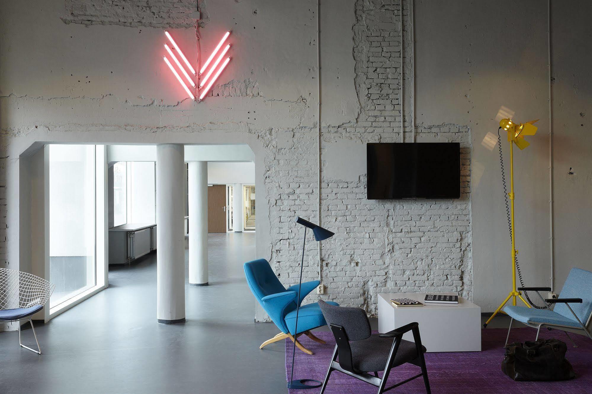 Hotel The Social Hub Rotterdam Esterno foto