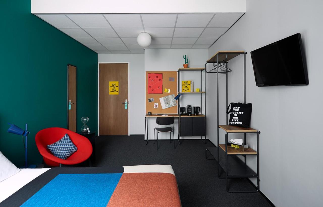 Hotel The Social Hub Rotterdam Esterno foto
